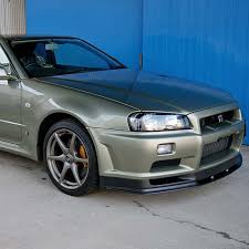 Under the hood are twin ceramic intercooled. Wahnsinn Dieser Nissan Skyline R34 Gt R Kostet Fast 500 000 Autobild De