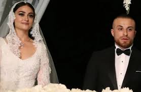 Sabri töre sonunda tarihi bir karar alarak gökhan'ı almanya'da bir kulübe yazdırdı. Gokhan Tore Ile Esra Bilgic Bosandi Yasam Haberleri