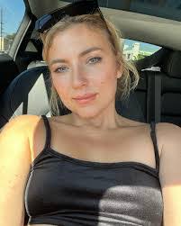 Shannon Violette's Instagram, Twitter & Facebook