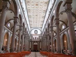 Su construcción fue encargada por cosme de médici al arquitecto filippo brunelleschi, quien trabajó en su construcción desde 1422 hasta 1446. Historia Del Arte Temas Imagenes Y Comentario Brunelleschi Interior De La Iglesis De San Lorenzo