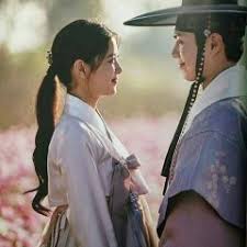 Sobat film dapat menyaksikan moonlight drawn by clouds/love within the moonlight di laman nonton film indoxximovie.org. Love In The Moonlight 2016 Mydramalist