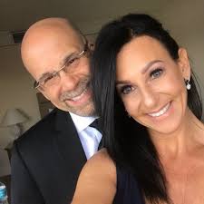 Fran Weinstein (@Fbskw)