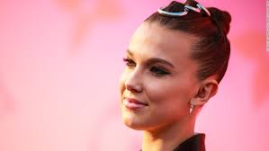 Millie bobby brown (born 19 february 2004) is a british actress, model and producer. 2021 Millie Bobby Brown Hatte Nach Der Ablehnung Von Game Of Thrones Fast Aufgehort Zu Spielen Gettotext Com