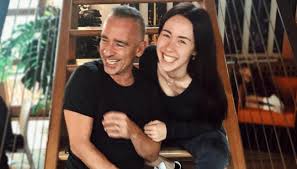 Hope you'll enjoy watching it!lyrics:io non so se mai si avvereràuno di quei sogni che uno facome. Aurora Ramazzotti Sfoggia I Brufoli Papa Eros La Morosa Radio Venezia