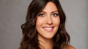 The Untold Truth Of Becca Kufrin