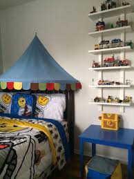 Boys Bedroom With Ikea Shelf To Display Legos Ikea Boys Bedroom Lego Bedroom Kids Bedroom Furniture