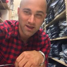 Damian Lloyd (@d2loyd)