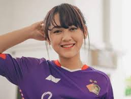 Terdapat berbagai macam judul lagu populer dari. Akui Mengagumi Persik Ini Pemain Idola Pedangdut Happy Asmara