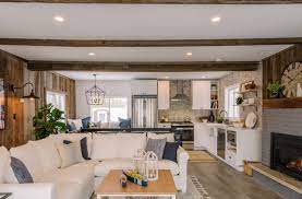 scott s vacation house rules scott mcgillivray in 2021 scott mcgillivray house vacation home