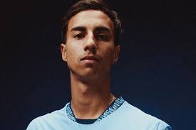 Manchester City Victor Reis'i kadrosuna kattı