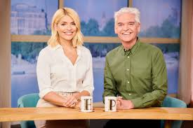 Phillip schofield necks wine on boozy lunch with holly willoughby and pals. Phillip Schofield In Tears During Final Goodbye To Holly Willoughby On This Morning Woman Home