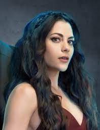 Actuellement en tournage, la cinquième et dernière saison de la série, qui sera constituée de 16. Eve Lucifer Wiki Fandom