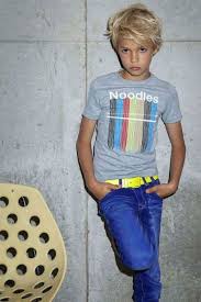 Cheveux Blonds Ebouriffes Coiffure Petit Garcon Coupe Cheveux Petit Garcon Coiffure Garcon