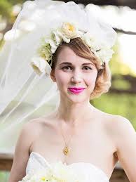 50 chic and romantic wedding hairstyles using flowers such as braids and messy up dos using peonies and roses. 15 Ways To Wear A Veil And Flower Crown Combo