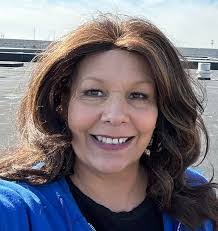 Carrie Stultz's Instagram, Twitter & Facebook