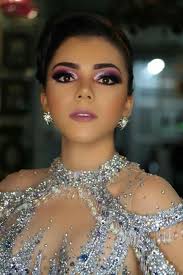 SM Grace Marlene Cano Cano, soberana de La Tuna de Calle Abajo de Las  Tablas 2020, asistió la noche de ayer como invitada especial a la apertura  de las oficinas @esteelauder para