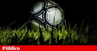 Companheiros de equipa e jogadores do boavista pediram imediatamente assistência médica. Jogador Do Alverca Alex Apolinario Caiu Inanimado Futebol Nacional Publico