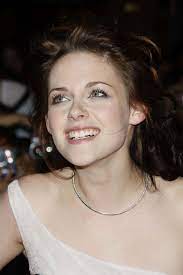 Maybe you would like to learn more about one of these? Kristen Stewart Smiling Pictures Funny Twilight Pics Kristen Stewart Actress Kristen Stewart Movies Christine Stewart