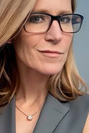 Kellie Cobb's Instagram, Twitter & Facebook