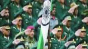 Khoon Chala Lyrics Khoon Chala Rang De Basanti Lyrics Lyricsgram Com Kuchh kar guzarne ko khoon chala khoon chala aankhon ke sheeshe mein utarne ko khoon chala badan se tapak kar zameen se lipatkar galiyon se raston se ubharkar umadkar naye rang bhar ne ko khoon chala khoon chala. khoon chala rang de basanti lyrics