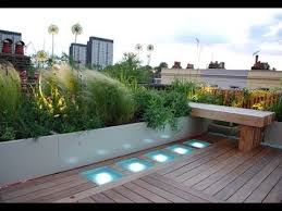 If you live in an apartment or a house with no yard, rooftop gardens can let you cultivate ornamental trees and grasses, flowers, and even edible plants. Make A Roof Garden For Your Office Top Decor Decorifusta