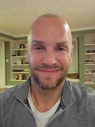 Dan Duran's Instagram, Twitter & Facebook