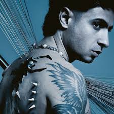 Key & BPM for Tutto male by Olly, Juli