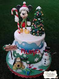 The happy little mouse will bring pep and pop to any party, be it a baby shower, first birthday party, child's birthday party or any other type of special occasion. Disney Mickey Mouse Christmas Cake Cake By Dolcidea Cakesdecor