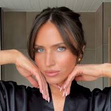 Alannah Jay (@alannahjayy)