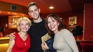 Abychom vám usnadnili vyhledávání zajímavého obsahu, připravili jsme seznam článků souvisejících s tématem. Mama Me Drtila Bral Jsem To Jako Buzeraci Rika Navratil O Ucitelce Zilkove Idnes Cz