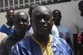 Me El Hadji Diouf raconte comment et pourquoi Assane Diouf a été bastonné  par les gardes