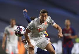 Robert lewandowski zdobył bramkę dla bayernu monachium w 88. Bayern Lyon Lewandowski Sie Nie Zatrzymuje Przypieczetowal Awans Do Finalu Ligi Mistrzow Super Express