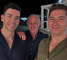 Remembering ☀️ with good friends. What was the highlight of your summer?