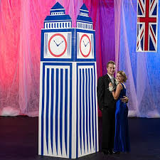 London theme bunting ideal for children's bedroom, playroom or party decoration features soldiers london bus black cab phone box post box. British Event Theme London Party Ideas Stumps Party
