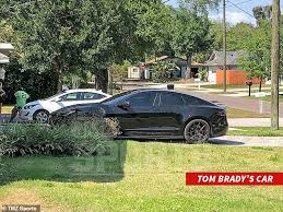 Thomas edward patrick brady jr. Tom Brady Accidentally Entered The Wrong House Looking For Tampa Bay Buccaneers Coach Daily Mail Online