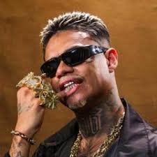 Stream Erick Dias music