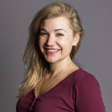 Sue Silva's Instagram, Twitter & Facebook