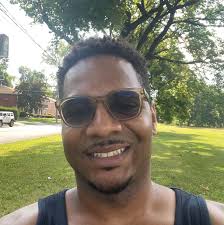 Assembling engine for ford f-series truck