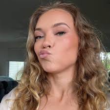 Esther Jordan Keown (@estherkeown) • Instagram photos and videos