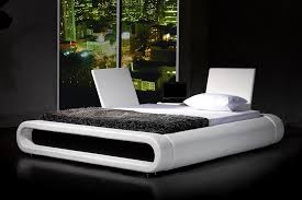 We have been developing and producing beds and furniture systems in small factories in which clear design, timelessness and longevity are central. Besser Schlafen Mit Dem Bett Rondo Designerbetten