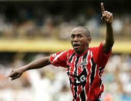 Show more posts from l.mineiro31 Mineiro O Idolo Com Escolhas Erradas Templo Do Futebol
