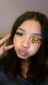 Chloe Merrill's Instagram, Twitter & Facebook