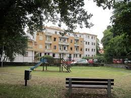 La casa albergo per anziani villa mazzini nasce a calvizzano, nella provincia di napoli, con lo scopo di offrire a persone anziane autosufficienti e non un servizio di assistenza completo e qualificato. La Casa Albergo Per Anziani Compie 25 Anni My Cms