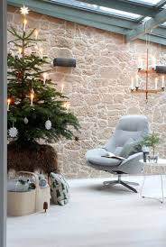 Achten sie beim weihnachtsbaum kaufen auf die größenangaben und überlegen sie, ob der baum von der höhe her in ihrem wohnraum genug platz hat. Die Schonsten Ideen Fur Deine Weihnachtsbaum Deko