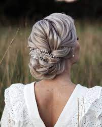 Nice Mother Of The Bride Hairstyles 63 Elegant Ideas 2021 Guide In 2021 Mother Of The Bride Hair Mother Of The Groom Hairstyles Mother Of The Bride Hairdos