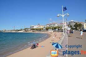 De accommodatie biedt 's avonds entertainment en een kinderclub. Beaches In Saint Raphael France 83 Seaside Resort Of Saint Raphael Reviews Photos Plages Tv