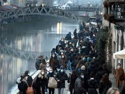 In tutti gli altri giorni i negozi risultano al contrario aperti senza distinzione di merci o beni che possono tutti essere venduti. Zona Gialla Regole Per Evitare Il Contagio Ristoranti Negozi Viaggi Corriere It