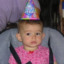 Ella Buckley (ellabuckless)