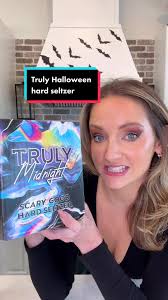 Trying Truly’s Halloween hard seltzer #halloweendrinks #hardseltzer #truly  #drinksoftiktok #cocktails #drinkreview