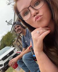 Taylor Burris (@taylorduane92) • Instagram photos and videos